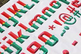 Here S How Hand Painted Type Is Preserving The Vernacular Lettering Of India The Yellow Sparrow