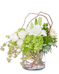 Chic And Styled Flower Delivery Fresh Flowers Arrangements Flower Arrangements