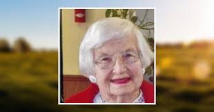 Anna Killough's Instagram, Twitter & Facebook