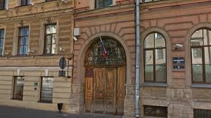 V Peterburge Vrach Podal V Sud Na Sbezhavshuyu Iz Pod Karantina Pacientku Obshestvo Rbk