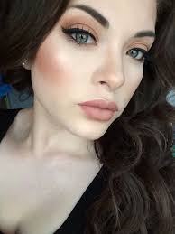 Makeup Tips For Black Hair And Fair Skin Makeup Vidalondon Pale Skin Makeup Pale Makeup Fair Skin Makeup
