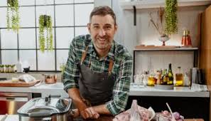 Pascale nadeau on wn network delivers the latest videos and editable pages for news & events, including entertainment, music, sports, science and more, sign up and share your playlists. La Chef D Antenne Pascale Nadeau Prend Sa Retraite De Radio Canada