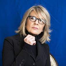 Diane keaton was born diane hall in los angeles, california, to dorothy deanne (keaton), an amateur photographer, and john newton ignatius jack hall, a civil engineer and real estate broker. Hollywoodstar Diane Keaton Und Der Nachste Akt