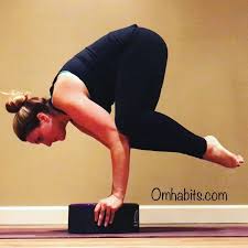 Yoga Poses On The Dharma Wheels Crow Posed Black Yoga Pants Black Top Yoga Dharmawheel Yogapants Crowpose Yogateacher Fun Workouts Yoga Pilates Workout