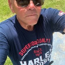 Gary Sipe's Instagram, Twitter & Facebook