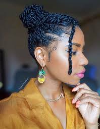 Gail Biggers (lizspeaksbeauty)