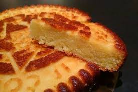 Moelleux Fondant Aux Amandes Au Thermomix Recette Plat Recette Cuisine Facile En 2020 Gateau Amande Gateau Fondant Recette Cuisine Facile