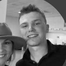 KADE STUART (@kadestuart_)