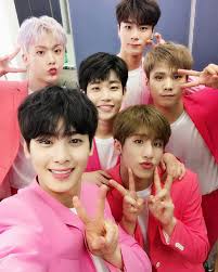 Astro, 31 temmuz'da los angeles'taki staples center'da kcon 2016 için performans sergiledi. Astro Boygroup Boy Group Names Astro Kpop Astro Astro Wallpaper
