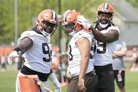 Za'Darius Smith excited to have 'hand in the dirt' with Browns, paired up  front with Myles Garrett