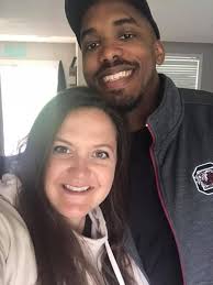 Seamon '12 Continues to Give Back to Community