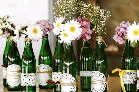 Hiasan bunga dari botol bekas. Ide Penggunaan Botol Bekas Sebagai Dekorasi Rumah Halaman All Kompas Com