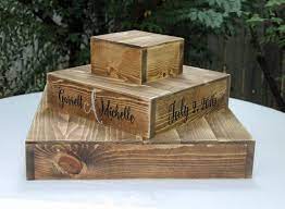 Wood Cupcake Stand Rustic Wooden Wedding Cake Stand Personalization Available 3 Tiers Of Wood Crates For Your Cake Wood Cake Stand Idee Creativo Matrimonio