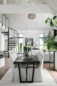 Un Salon Cathedrale Une Piscine Et Des Plantes Dans Une Maison Neuve Planete Deco A Homes World En 2020 Deco Maison Interieur Deco Interieur Salon Plan Maison 120m2
