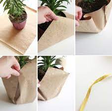 Chinesin aus der serie „körperbemalung, 2005 farbholzschnitt 150 x 110 cm aufl.: 3 Moglichkeiten Eine Blume Zu Verpacken Blume Moglichkeiten Verpackung Valentinstag 2019 Blumenverpackung Topfblumen Papiertopf