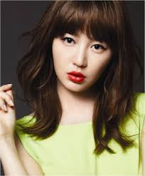 Yoon Eun Hye sports orange makeup in these photos and MAC makeup artist Byun Myung Sook explains how to achieve Yoon Eun Hye&#39;s look. - mac-yoon-eun-hye