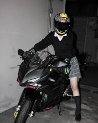 プリンセス さんはinstagramを利用しています してみたかった bike bikegirl バイクのある生活 バイクのある景色 ホンダ honda cbr instagood instalike バイク乗りと繋がりたい followm 女性ライダー バイク 女子 プリンセス