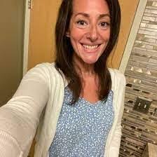 Kathleen Ellinger's Instagram, Twitter & Facebook