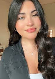 Nicole Scarbrough's Instagram, Twitter & Facebook