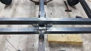 Termine Video P 3 Une Petite Remorque A Benne Basculante Benne Basculante Petite Remorque Remorque