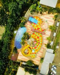 Aku mempunyai suami bernama budiawan, umurnya 42 tahun. Lowongan Kerja Lifeguard Keamanan Kolam Renang Bess Waterpark Lawang Surabaya Media