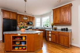 8 qualities of superior kitchen cabinets