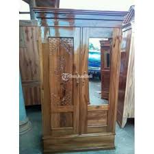 Selain itu, kamu juga bisa cek harga terbaru lemari pintu 2 dan diurutkan dari harga yang termurah! Lemari Kayu 2 Pintu Berbahan Kayu Mahoni Harga Murah Di Blitar Tribunjualbeli Com