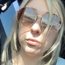 Emily Haskell's Instagram, Twitter & Facebook