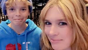 Kimberly Keesler's Instagram, Twitter & Facebook