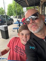 Travis Curtis (@traviscurtisrealestate) • Instagram photos and videos