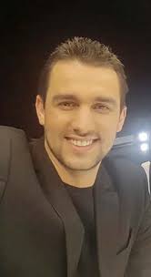 PRESIDENTI I KE: ZGJIDHNI PROBLEMET ME GREQINE