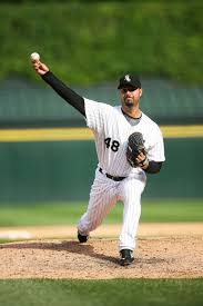 She has blonde hair and her hair color is. Former Mlb Pitcher Esteban Loaiza Arrested With Over 44 Pounds Of Cocaine Abc News