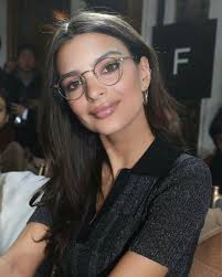 Emily Ratajkowski Source Emily Ratajkowski Emily Ratajkowski Emily Ratajkowski Style Emily Ratajkowski Makeup