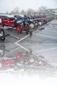 Majestic Nada Classic Car Values Click The Link To See More About Vintagecar Classic Cars Monster Trucks Vintage Cars