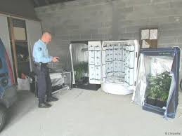 Toutes les solutions sont possibles pour ranger vos vêtements et accessoires de manière pratique et personnalisée. Armoire De Culture Interieur Kit Complet Bright Shadow Online