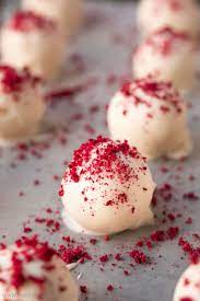 White Chocolate Raspberry Truffles Garnish Glaze Recipe Raspberry Truffle Recipe Desserts Raspberry Recipes Dessert