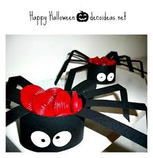 Puedes usar para hacer guirnaldas de murciélagos para halloween. Como Hacer Aranas De Cartulina Para Halloween