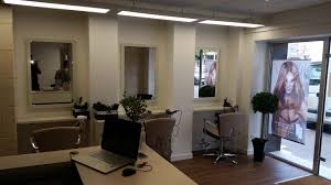 Les ehpad, les campings, les loges d'artistes, les centres pénitenciers… Realisations D Agencement De Salon De Coiffure Pays De La Loire