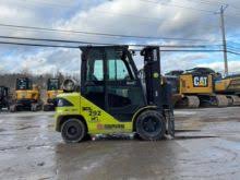 Michigan Clark ECX30 Forklift