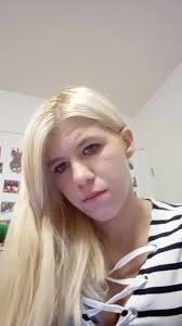 @Melaniefruchtzwerg lässt libe da