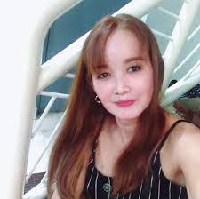 Catherine Dumlao's Instagram, Twitter & Facebook