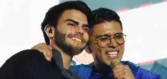 Grupo 5: Christian Yaipén invitó a Tomas Suárez-Vértiz para cantar  'Degeneración actual' [VIDEO]