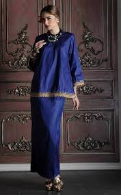 Baju tersebut bernama baju kurung kedah 2020. Kurung Kedah Designed By Radzuan Radziwill Batik Fashion Traditional Fashion Traditional Outfits