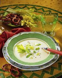 Unser Beliebtes Rezept Fur Sellerie Cremesuppe Und Mehr Als 55 000 Weitere Kostenlose Rezepte Auf Lecker De Cremesuppen Rezept Cremesuppe Rezepte