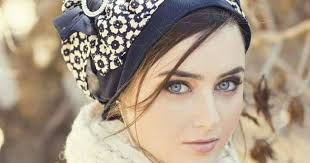 اجمل صور بنات تجدونها هنا حيث يتمتع البنات بعلامات الجمال الطبيعية التى وهبها الله سبحانه وتعالى لهم فقد ميزهم بها عن غيرهم يستخدم العديد من الاشخ fashion band