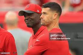 1,995 Dave Bowles Stock Photos, High-Res Pictures, and Images