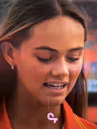 Jaz Smith's Instagram, Twitter & Facebook