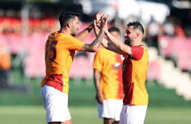 Transfer döneminde alpaslan öztürk ve aytaç kara'yı renklerine bağlayan galatasaray, yeni başkanın belli olması ve teknik direktör fatih terim'in devam etmesi. S8blrohrzsbehm