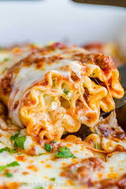 Emincé de poulet à la crème de champignons et ses pennes. Lasagna Roll Ups Recipe Video Natashaskitchen Com