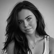 Emerald Freelance: The Journey of Becoming a Freelance Copywriter